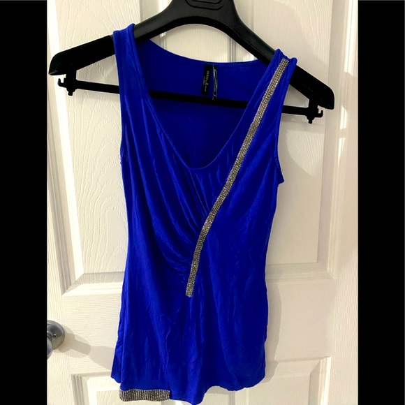 Women's Top - Picture 1 of 2